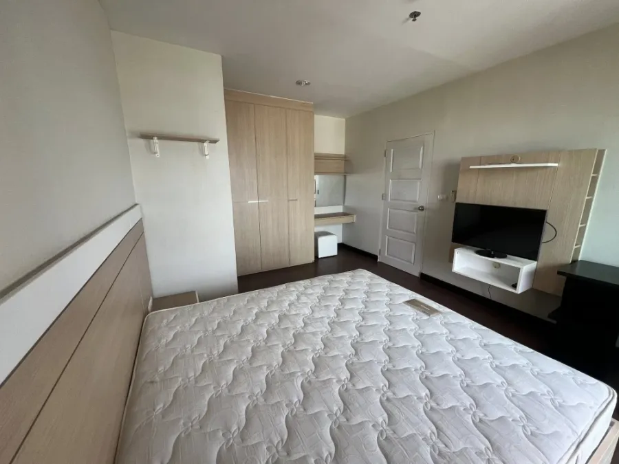 For sale or rent: Akesin Place, 1 bedroom, 1 bathroom, fully furnished and equipped. Don't miss out!