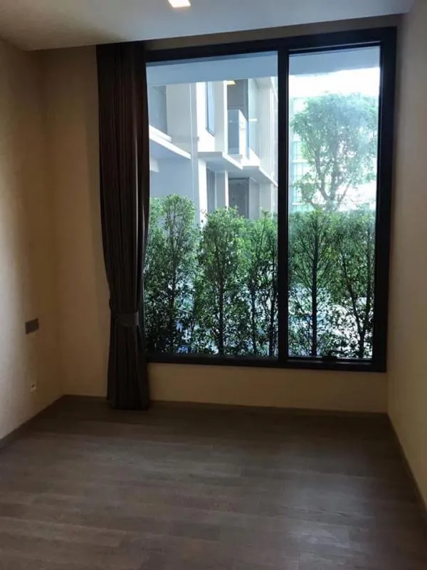 For sale, for rent!! Condo The Es Asoke, brand new room, good location for investment, easy to rent out, hurry up and book now!!