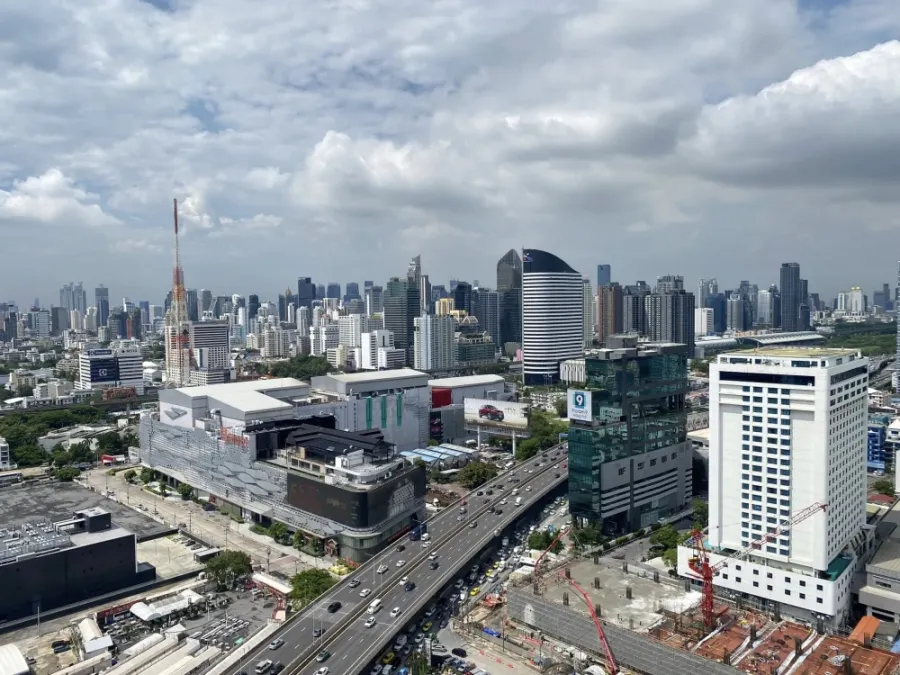 For rent: TC Green, high floor room, ready to move in, spacious and comfortable, just bring your bag and move in.