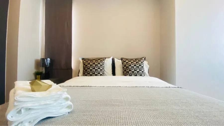 Condo for sale Notting Hill Laem Chabang-Sriracha Easy to decorate color tones, nice sofas, nice rooms, don't wait.