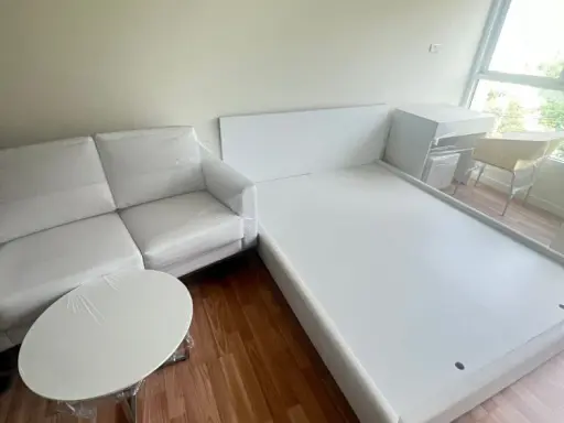We Condo for sale, fully furnished with Modernform furniture and air conditioning. Convenient location. Don't miss out!