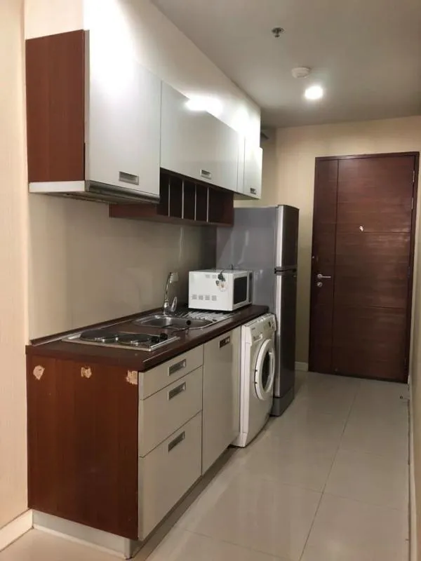 Urgent sale !! With tenants Condo Sukhumvit City Resort Sukhumvit 11 17th floor beautiful view near BTS Do not miss!