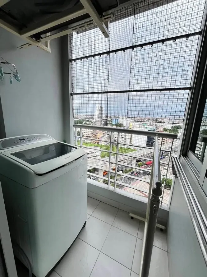 For sale or rent: Life @ Ratchada (Ladprao 36), front building, clear view, corner room, location next to ventilation hall, not next to elevator or ga
