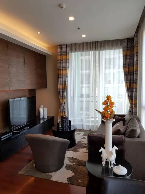 For rent quattro by sansiri, big room, comfortable With furniture, corner room with privacy, clear view