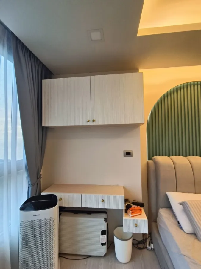 For sale: The Peak Tower Pattaya (South Pattaya). Corner room, private, breeze coming in all the time, with sea view. Reserve quickly.