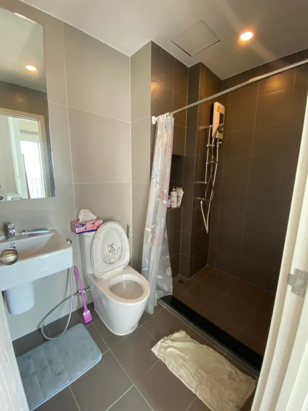 ให้เช่า คอนโด เอลลิโอ สาทร-วุฒากาศ ห้องสตูดิโอ ชั้น 27 บรรยากาศดี พร้อมอยู่ เฟอร์ครบ ห้ามพลาด!