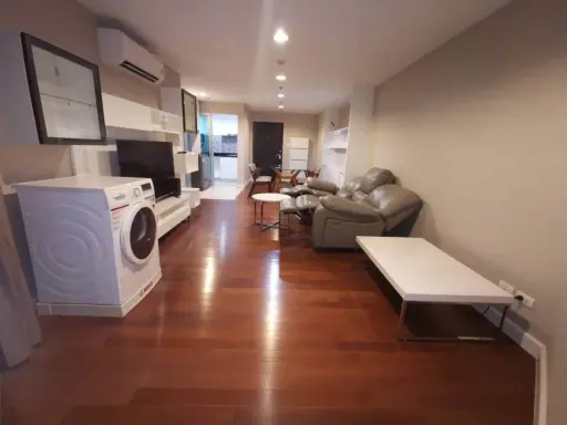 For rent: Belle Grand Rama 9, 3 bedrooms, 2 bathrooms, garden view, spacious living area, home-like atmosphere. Book now! images