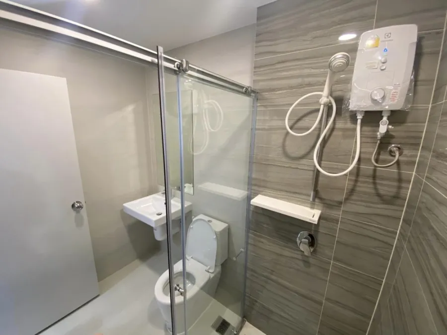 Condo for rent Supalai Veranda Ramkhamhaeng, spacious room, nice to live Complete facilities, good view, book now