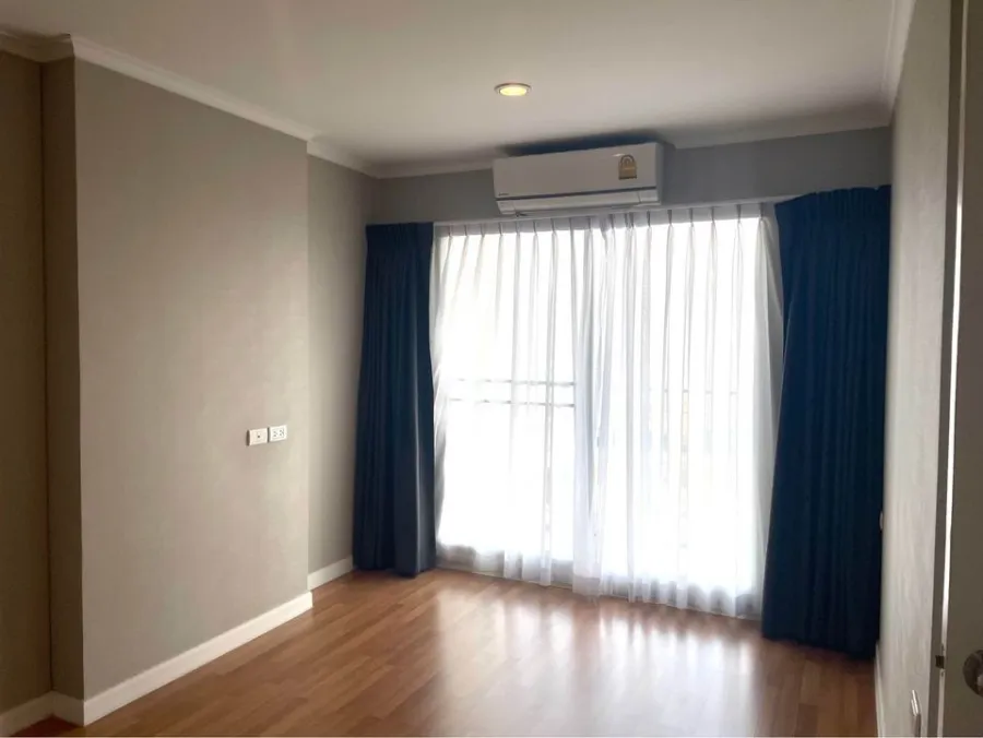 For sale rent Lumpini Park Riverside Condo Rama 3, empty room, 34th floor, Chao Phraya River view, come to reserve.