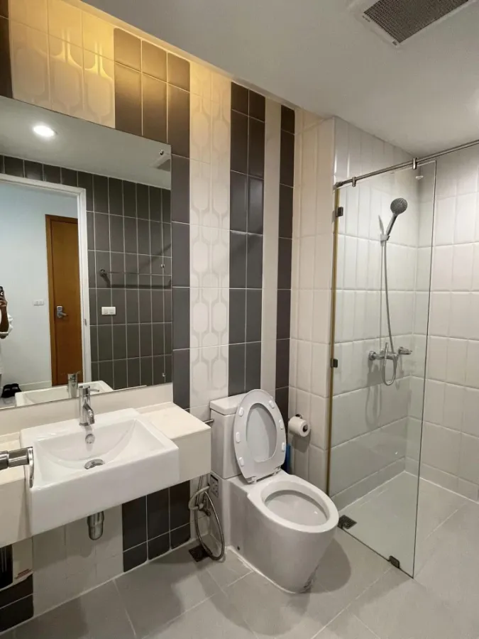 ให้เช่า Circle Condominium ชั้น 24 ห้อง STUDIO เฟอร์ไม้ Buit-In ให้ความรู้สึก Homme สุดๆ จองเลย