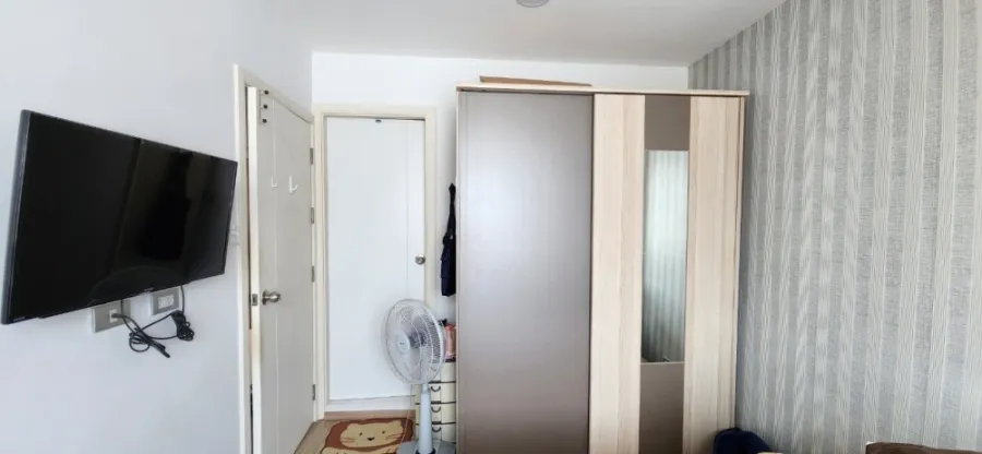 For rent: Feel Condo Lat Phrao 33, 3 bedrooms with stunning wallpaper, fully furnished, ready to move in, book now