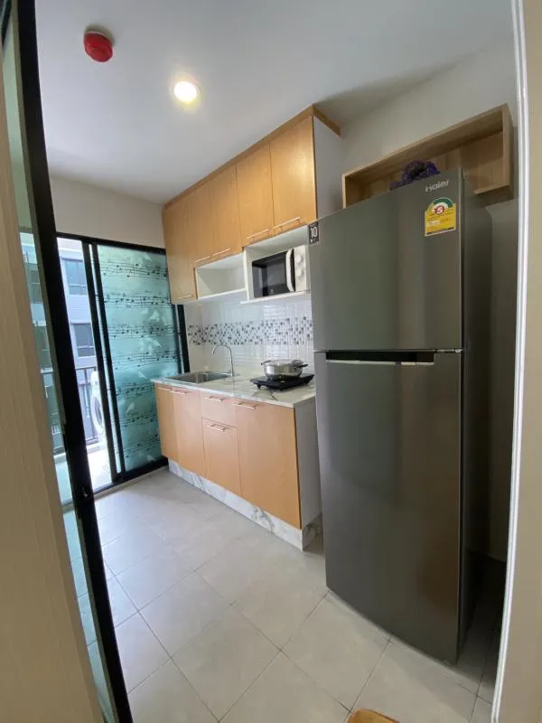 Rent a new condo, Reach Phaholyothin, 52 right rooms, at the price you are satisfied with, don't wait, hurry and book now.