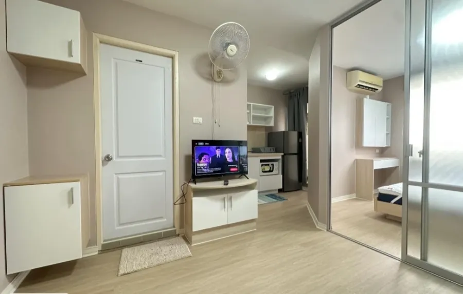 For rent: Lumpini Condo Town Rattanathibet, 3rd floor, beautiful room, fully furnished, reserve now, don't miss out!