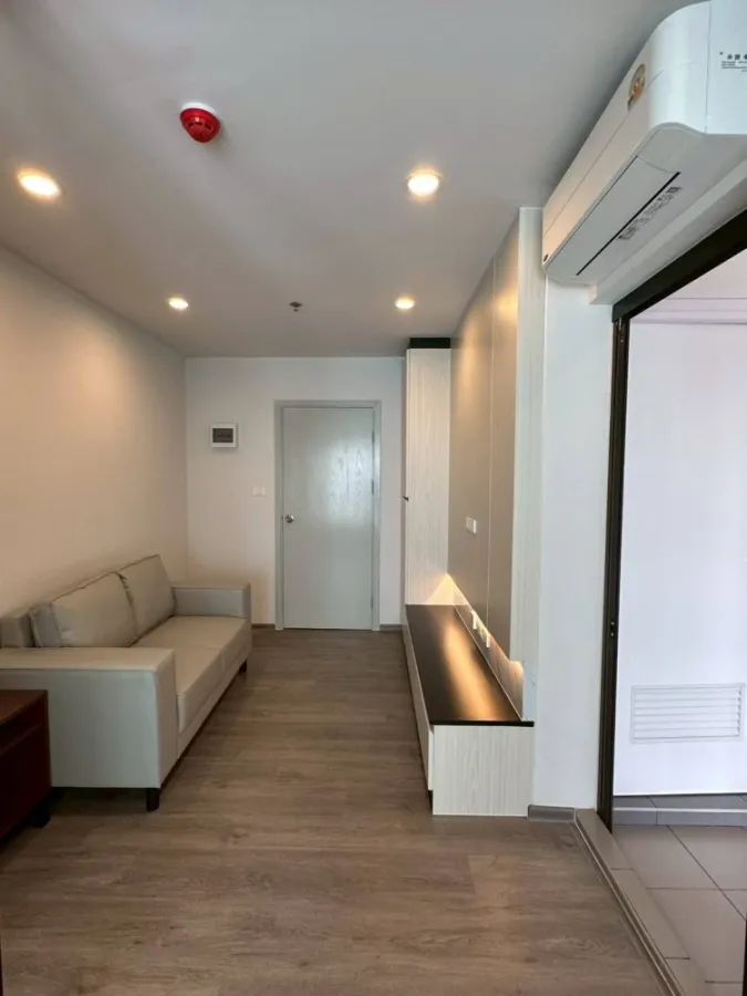 ให้เช่า Regent Home Wuttakat ห้องชั้นสูง เฟอร์พร้อม รีบจองเลย