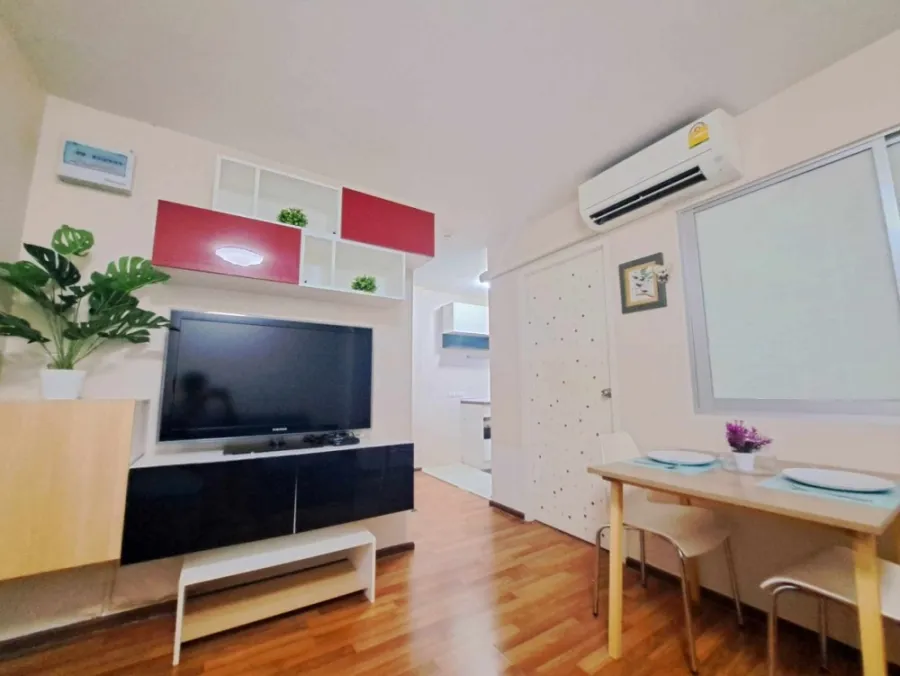 For rent Condo U Hua Mak Station, spacious room, good wallpaper, great price, must hurry to reserve.