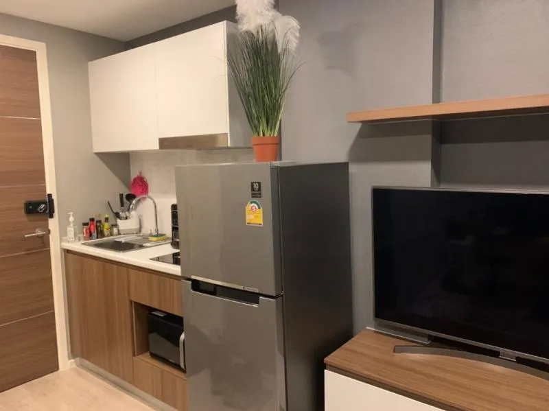 For rent condo แอทโมซ ลาดพร้าว 71 ตกแต่งพร้อมเข้าอยู่ ชั้นบนสุด บรรยากาศเริ่ด ราคาไม่แรง จองด่วนน