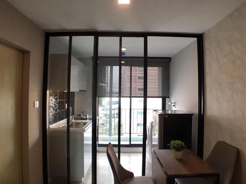 ว้าวว ห้องแต่งสวยๆ ให้เช่ามาแล้วที่ Kensington Pahol-Kaset Private View เฟอร์ครบเข้าอยู่ได้เลย
