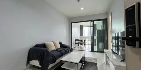 ขาย ให้เช่า Rhythm Sukhumvit 42 ชั้น 8 ห้องแต่งครบครัน พร้อมเข้าอยู่ สนใจรีบจองเลย ด่วนๆ