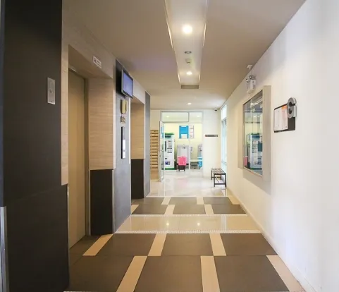 For sale Lpn Phatthanakan - New Phetchaburi Road Fully furnished + electrical appliances, ready to decorate, hurry and reserve now.