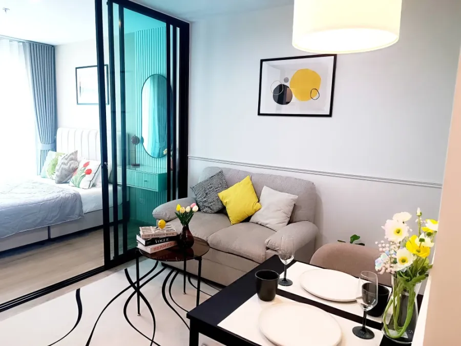 For rent: Regent Home Bangna, fully furnished and ready to move in. Complete with furniture and appliances. Don't miss out!