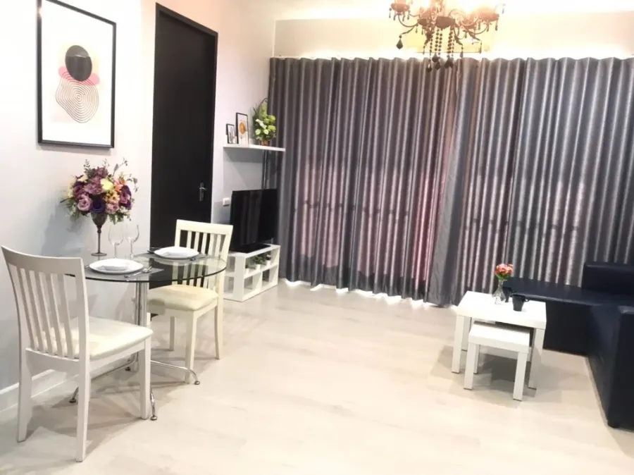 ให้เช่า Baan Klang Krung Siam-Pathumwan ชั้น 22 ห้องแต่งครบ น่าอยู่ สนใจจองเลย