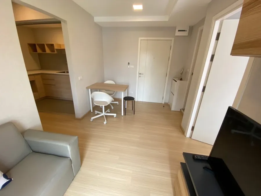 For rent: Plum Condo Rangsit Alive 1, 7th floor, pool view, fully furnished, nice to live in, book now, don't miss out.