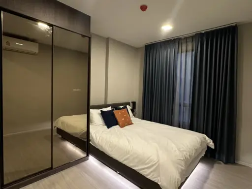 For rent: Quintara Phum Sukhumvit 39, 4th floor, beautiful room, fully decorated, ready to move in. Interested, hurry and reserve now. Urgent!