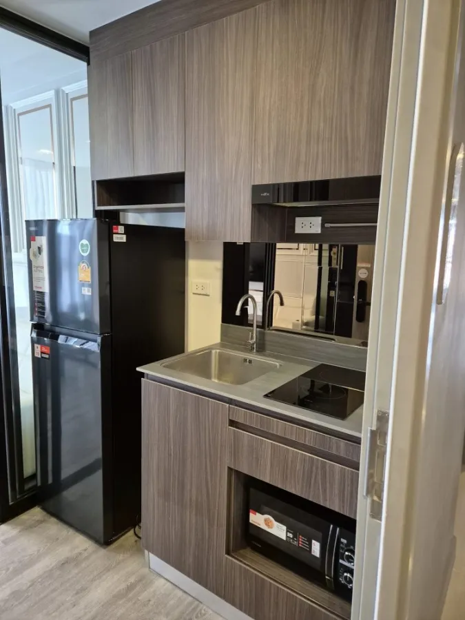 ให้เช่า The origin ลาดพร้าว บางกะปิ *ห้องมุม* เฟอร์ครบ Modern Luxury Style คุณไม่ควรพลาด