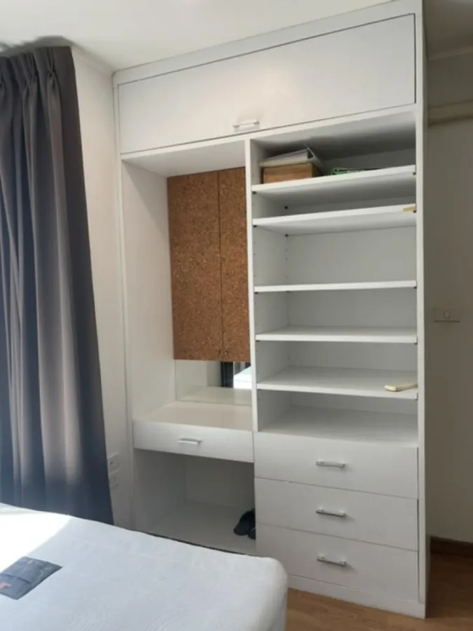 For sale: U Delight @ Chatuchak Station, 25th floor, complete with furniture and electrical appliances. Book now.