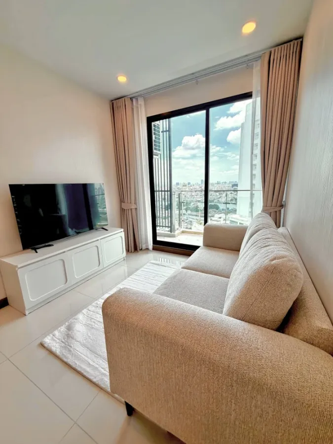 For rent: Supalai Premier Charoen Nakhon Penthouse with Chao Phraya River view. One of the best prices in the building.