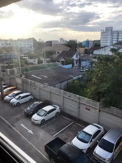 For rent, The Tree Ladprao-Wang Hin, 4th floor, STUDIO room, great view, complete facilities. Hurry up to reserve now.