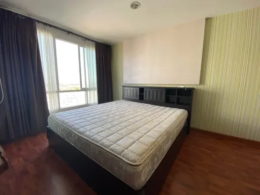For sale: Bangkok Horizon Ramkhamhaeng, high floor, 20th floor, very breezy, fully furnished, hurry and reserve before you miss out.