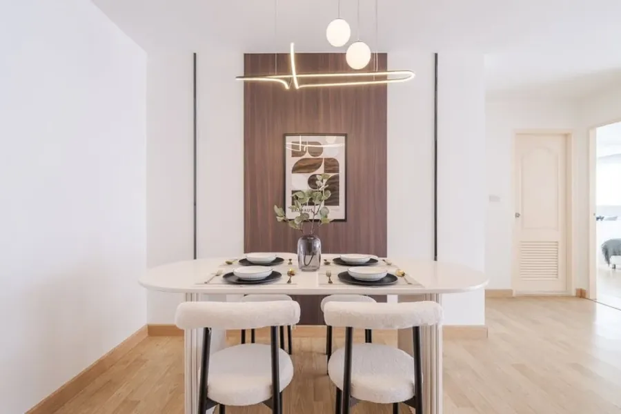 Selling a large Prima Srinakarin condo, perfect for families and couples. Enjoy a peaceful and private atmosphere. Don't miss out!