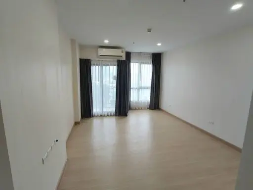 Condo for sale Supalai Loft Prajadhipok-Wongwian Yai It's an empty room, size 29 sq m, 9th floor, very good price, book now.