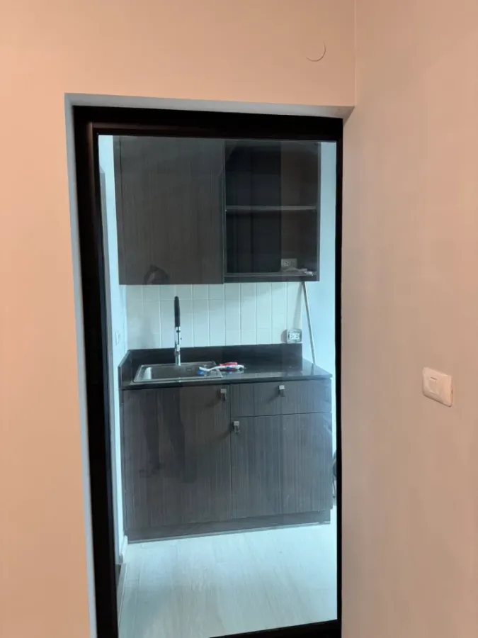 Selling UNIO Ramkhamhaeng - Serithai, 5th floor, partitioned unit, fully furnished. Interested? Book now! Urgent!