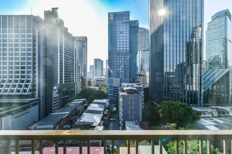 🏙️✨ ขาย & ให้เช่า คอนโด Noble Refine | ห้องมุม 2 ห้องนอน ใจกลางเมือง พร้อมอยู่! ✨🏙️