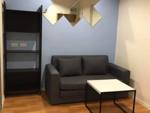 For rent, Lumpini Park Petchkasem 98, 1 bedroom, 7th floor, pool view, furnished, electrical appliances Ready to carry the bag.