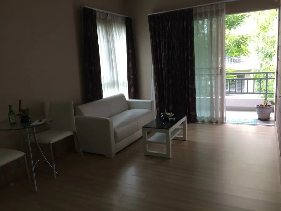 For sale: The kith condo Chaengwattana, 2nd floor, corner room, room with good wallpaper. Don't miss it, hurry to be the owner!1