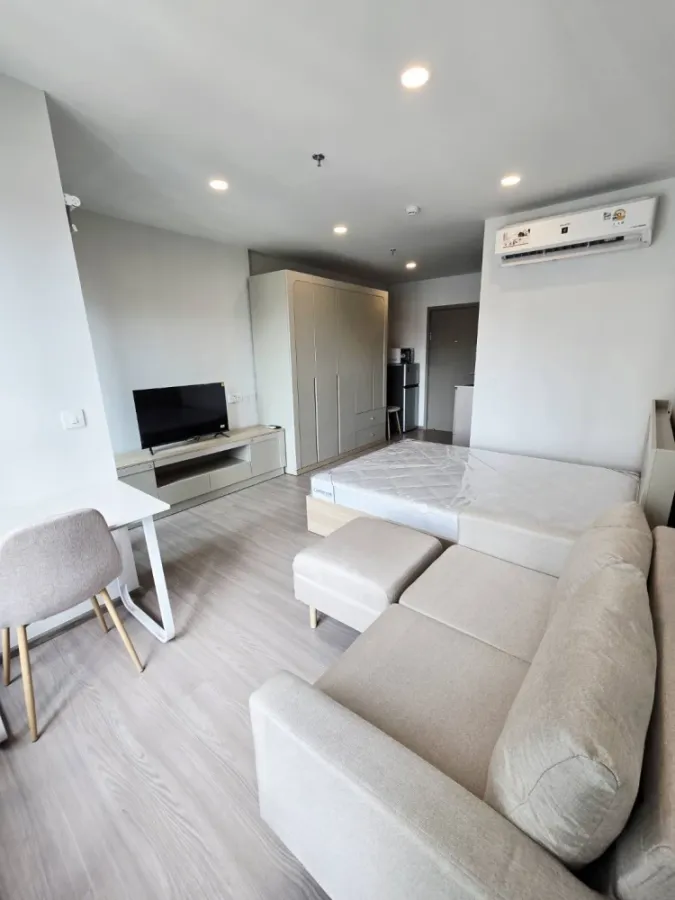 For rent!! Aspire Sukhumvit - Rama 4, 15th floor, fully furnished, ready to move in. Don't miss out!!