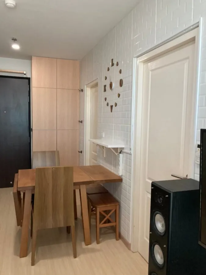 Condo for sale Bangkok Horizon Sathorn-Narathiwat Spacious room, fully furnished, lovely price, don't miss it.