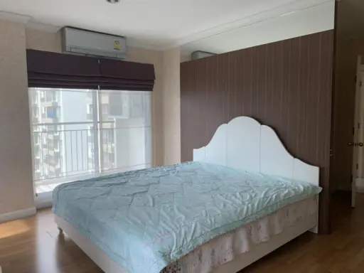 Condo for rent, Lumpini Place Rama 9 Ratchada, very good location, corner room overlooking the pool, book now. images
