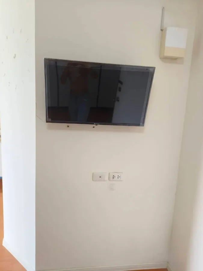 For rent: Lumpini Chonburi condo, ready to move in, separate room, comes with an outside balcony. Don't miss out, book now!