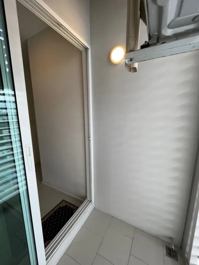 Urgent sale!! Condo De Lapis Charan 81, 21st floor, beautiful room, fully furnished, ready to move in. Reserve now!!