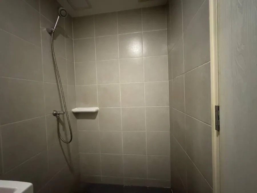 For rent: Lumpini Ville Pranangklao-Riverview Studio room, 2nd floor, low rise, comes with amenities. Reserve now.