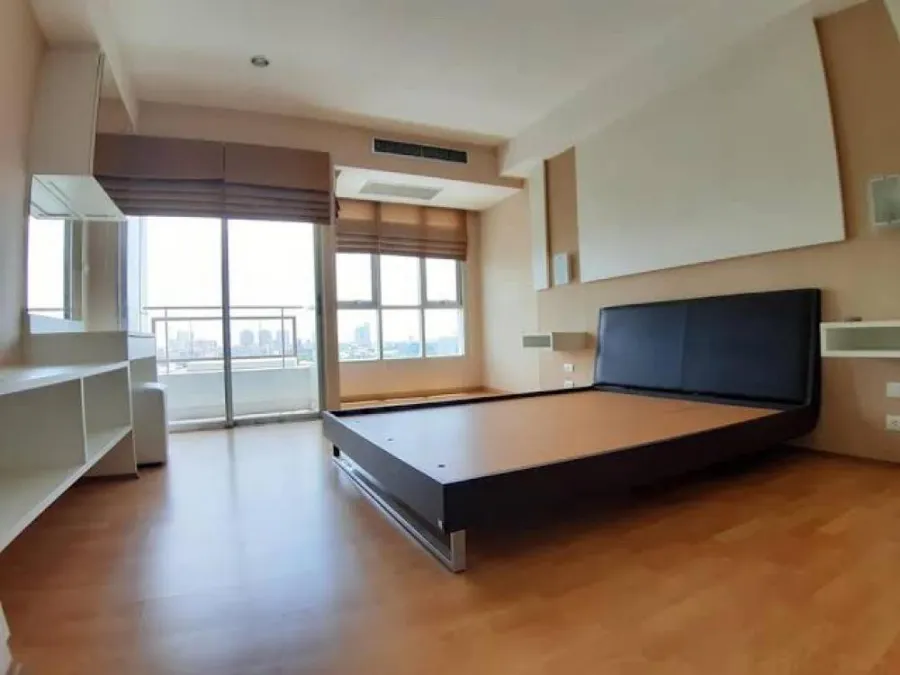 Sale The Inspire Place Abac Rama 9, 9th floor, fully furnished and electrical appliances.
