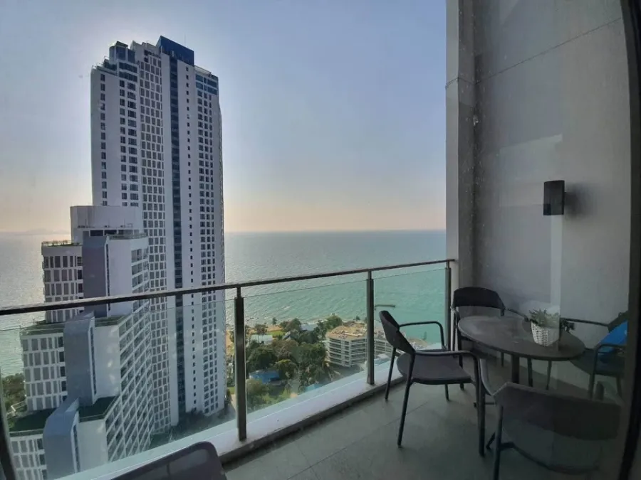 For sale/rent: Baan Plai Haad, Wongamat, North Pattaya. High floor, comfortable, suitable for families, sea view. If you don't reserve, it's a mistake