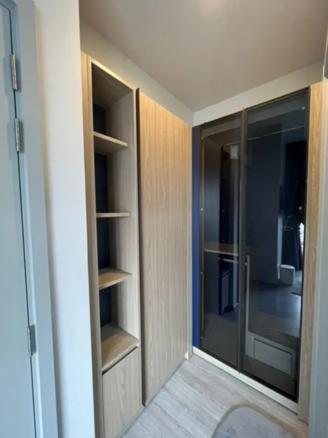 XT Ekkamai, 12th floor, fully furnished unit for rent. Book now!