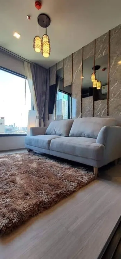Condo for sale: Life Asoke Rama 9, decorated room, ready to move in. Complete set of furniture, built-in, very good. Hurry and reserve quickly.