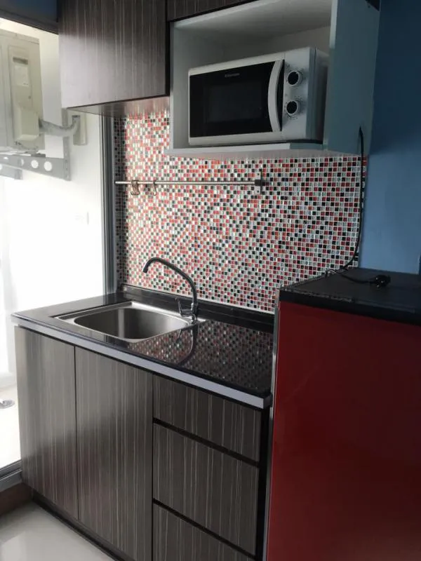 Super satisfying, Condo DEN Vibhavadi for rent, beautiful room, fully furnished, very good view, 2 bedrooms, book now. If you are slow, you will miss it.