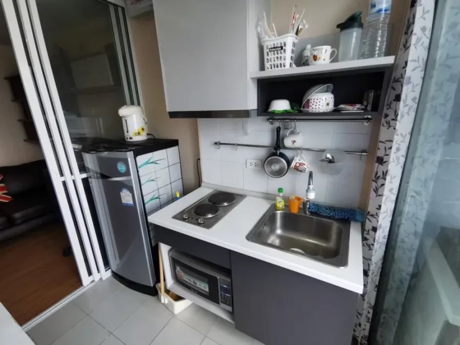 For rent: The Base Sukhumvit 77, 1 bedroom, 1 bathroom, fully furnished, good location, beautiful view from high floor, reserve now!